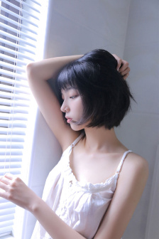 乳首偷窥